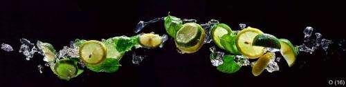 lime and lemon pieces with peppermint